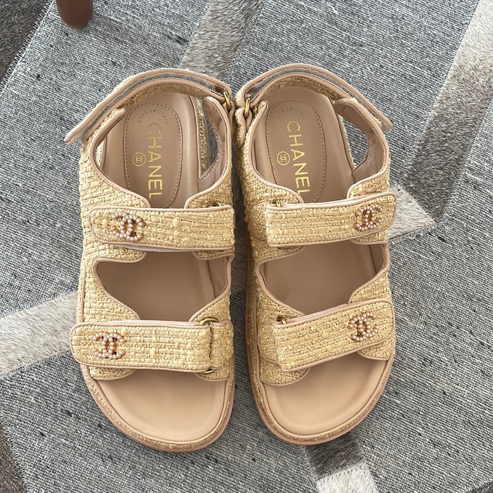 Chanel beige sandal